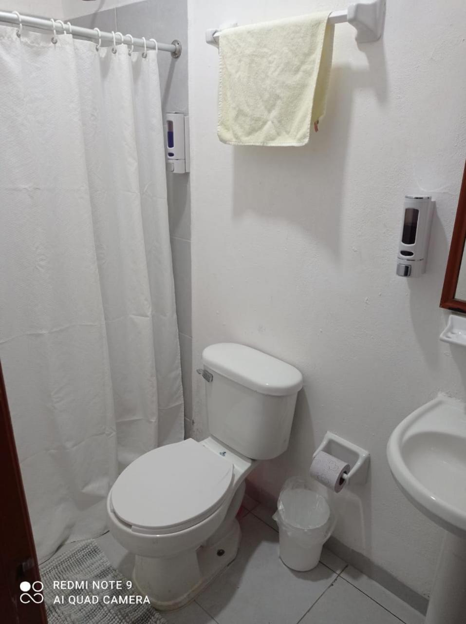 Bed and Breakfast Casa De Huespedes Taino Cancún Esterno foto