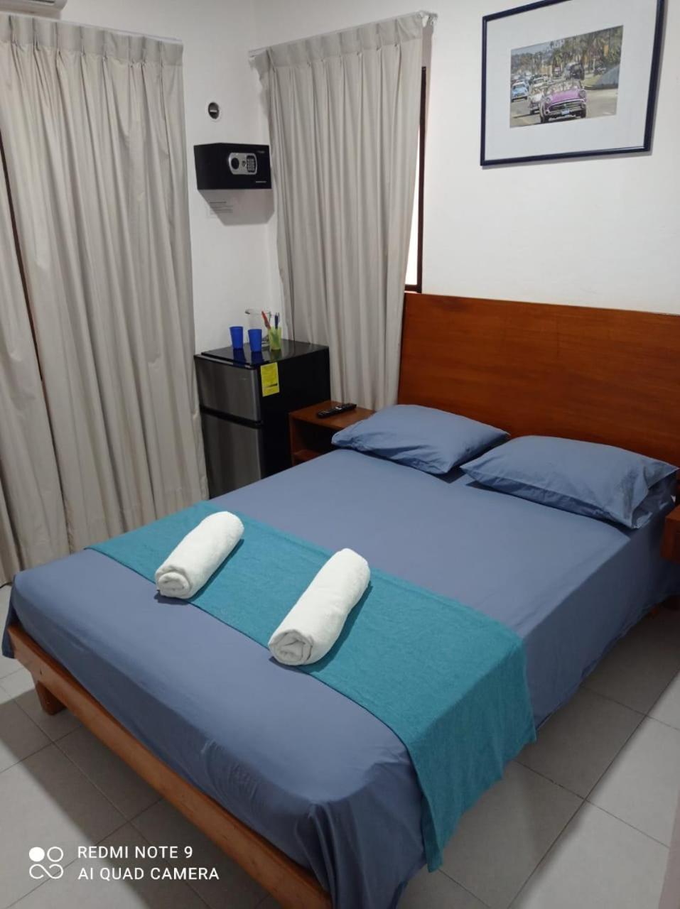 Bed and Breakfast Casa De Huespedes Taino Cancún Esterno foto